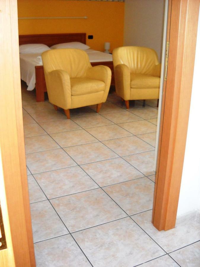 Residenza D'Agnese Lägenhet Montesilvano Marina Exteriör bild